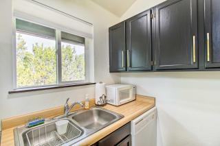 Near Hiking Modern Heber-Overgaard Cabin with Deck - 3