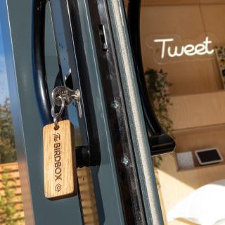 The Birdbox - Unique Hot Tub Cabin in Millport - 5