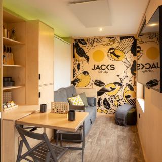 The Birdbox - Unique Hot Tub Cabin in Millport - 1