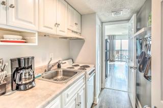Breezy Myrtle Beach Condo with Balcony and Views! - Myrtle Beach - 2