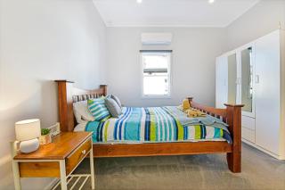 Cottage on Lords - Orange - 3