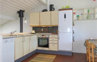 Stunning Apartment In Allinge With Wifi - Allinge - 3