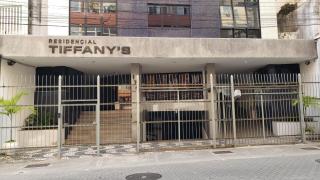 Apartamento na praia do Porto da Barra com garagem - 2