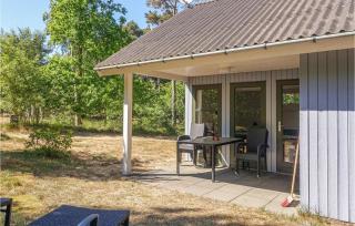 Lovely Home In Aakirkeby With Kitchen - 9