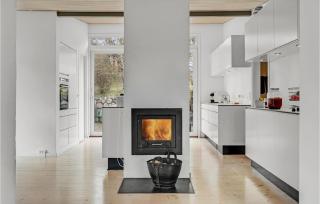 3 Bedroom Lovely Home In Ebeltoft - Ebeltoft - 3