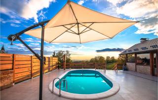 Awesome Home In Jamnica Pisarovinska - 3