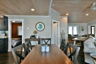 Spruce Haven home - Hayward - 2