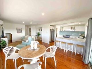 Lammermoor Lodge Holiday Home Yeppoon - 1