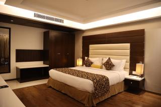 Utopian Luxe - Lucknow - 4