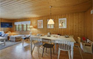 Awesome Home In Askø With Wifi - - 5