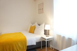 Schwarzacherhof Pension & Apartments - 4