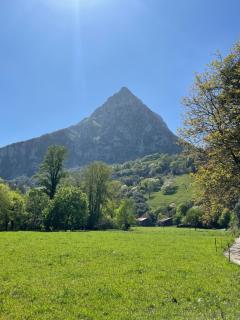LA CASA AZUL, un oasis de calma, vistas impresionantes con PISCINA, SALTADOR, BARBACOA y acceso al río Asón Reservas julio y agosto iniciando en sábados - Ramales de la Victoria - 5