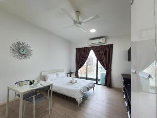 PJ The Grand by SkyLimit Suites - 4