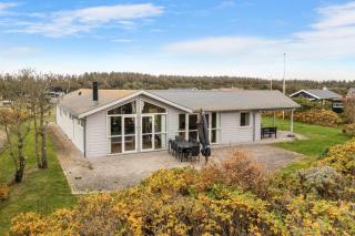 Nice Home In Lokken With 4 Bedrooms And Wifi - 0