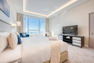 Coastal Paradise, Studio in Palm Tower with Unparalleled Sea, Palm Views - Dubai - 4