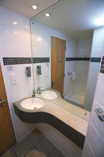Ramada Wakefield - Wakefield - 7