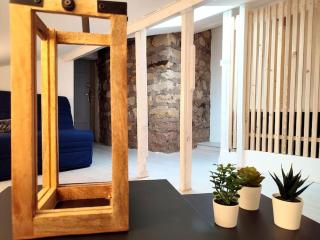 Leopold Room 30m2 Hyper centre, Netflix & Wi-fi - 5