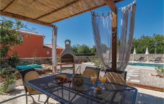 Lovely Home In Labin With Wifi - 2
