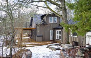 Cozy Home In Strängnäs With Sauna - Strängnäs - 1