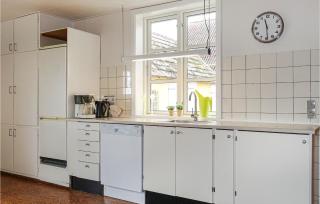 4 Bedroom Stunning Home In Gudhjem - Gudhjem - 2