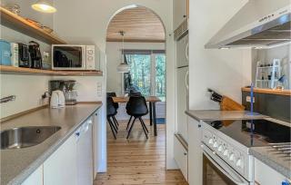 Nice Home In Aakirkeby With Wifi - 5
