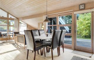 4 Bedroom Cozy Home In Aakirkeby - Vester Sømarken - 6