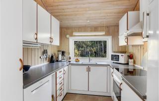 4 Bedroom Cozy Home In Aakirkeby - Vester Sømarken - 5