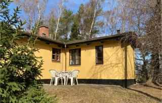 2 Bedroom Awesome Home In Nexø - Neksø - 9