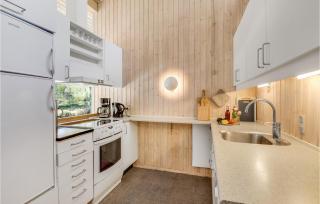 3 Bedroom Awesome Home In Nexø - 5