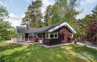Beautiful Home In Græsted With Wifi - 1