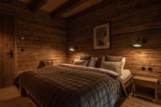 Luxury old wood mountain chalet in a sunny secluded location with gym, sauna & whirlpool - Scheffau am Wilden Kaiser - 4