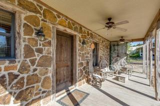 Last Outpost Bandera Ranch House - Bandera - 1