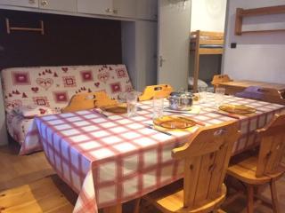 Studio cabine 8 pers, Sud, pied de piste, centre station, proche commerces et ESF - FR-1-330-40 - Risoul - 2