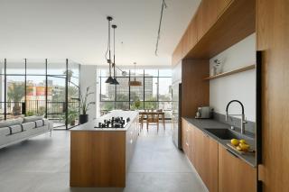 Picturesque 3BR Apt w Panoramic Views in Tel Aviv with Shelter by Sea N' Rent - Tel Aviv - 9