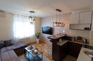 ENNA - new and cosy with private PARKING - Novi Sad - 4