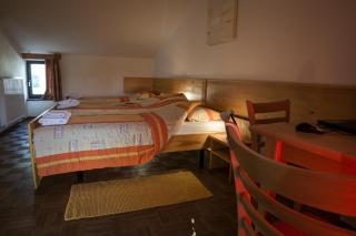 Apartmaji in sobe Marija Jera Štanjel - 1