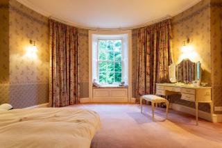 18th Century Manor with Sauna - - 2