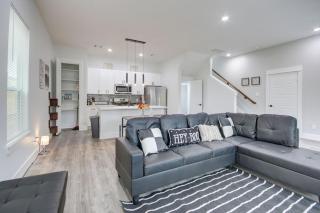 New Luxurious Double-Story Home Located in Highland Heights - 5