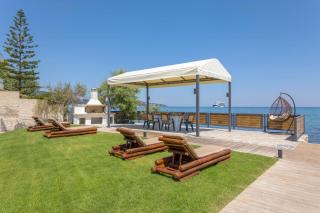 Venetico Beachfront Apartments & Suites - 2 Bedroom Sea View Suite - 3