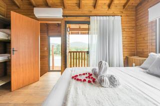 Casa com Banheira, Piscina e Quadra de Areia - Imbituba - 3