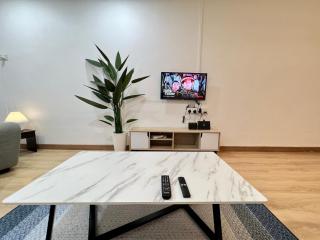 DeMUJI2 8PAX CentralTown in AirPutih, Netflix, AC - Kuantan - 8