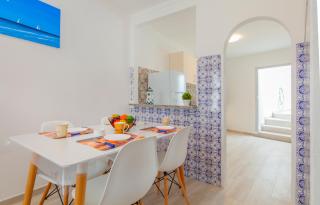 B21 - Oliveira Cozy Flat - Lagos - 9