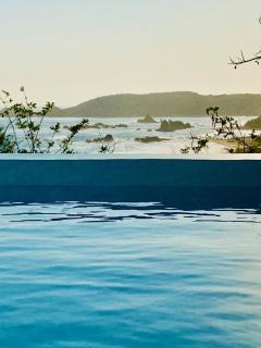 Casa Alegria Suites - Wow Views, Sunset, Beach, Pool, Parking - 3