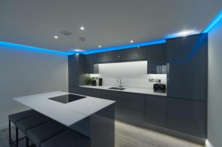 Marina Walk, New Luxury Coastal Apartment in The English Riviera, close to the Shops, Bars and Restaurants with Torquay Marina and Torre Abbey Sands Beach a short walk away! - 5