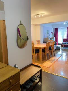 Apartment Love - Vlasic - 2