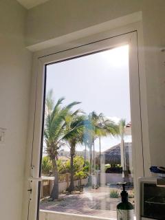 Adele's Apartment with Pool, 5 minutes walk to the beach - Palm-Eagle Beach - 9