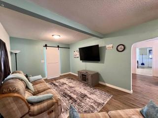 Munising Getaway - 9