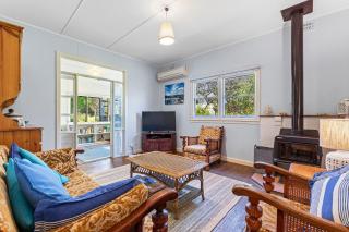 15 Clarke Street Narooma - Narooma - 4