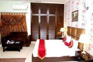 Premier inn Mall Lahore - 2