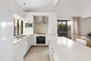 1 8 Woorookool Place - Noosaville - 5